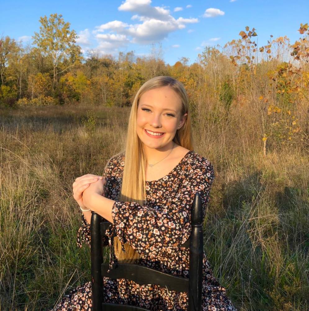 Meet your Posher, Brooke